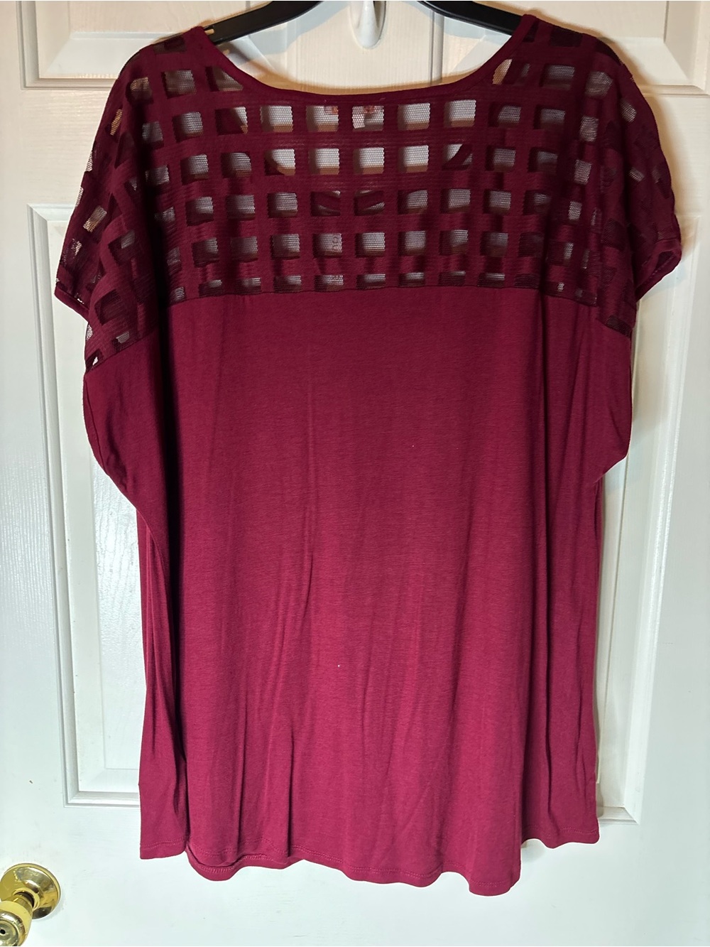Women’s Short Sleeve Blouse Burgundy in color Size 2X Brand New With Tag - Picture 3 of 3
